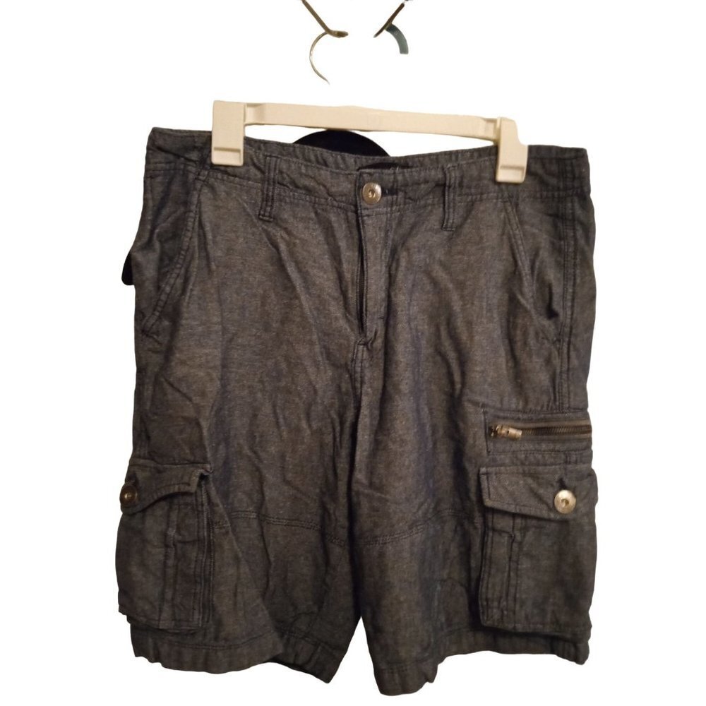 GUESS Men's Chambray cargo shorts‎